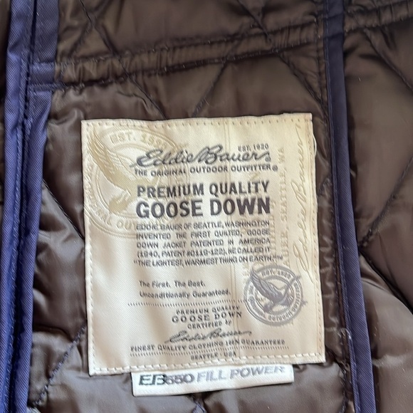 Eddie Bauer Goose Down Quilted Jacket Size M Navy Snap Closure Front Pockets - Picture 7 of 16